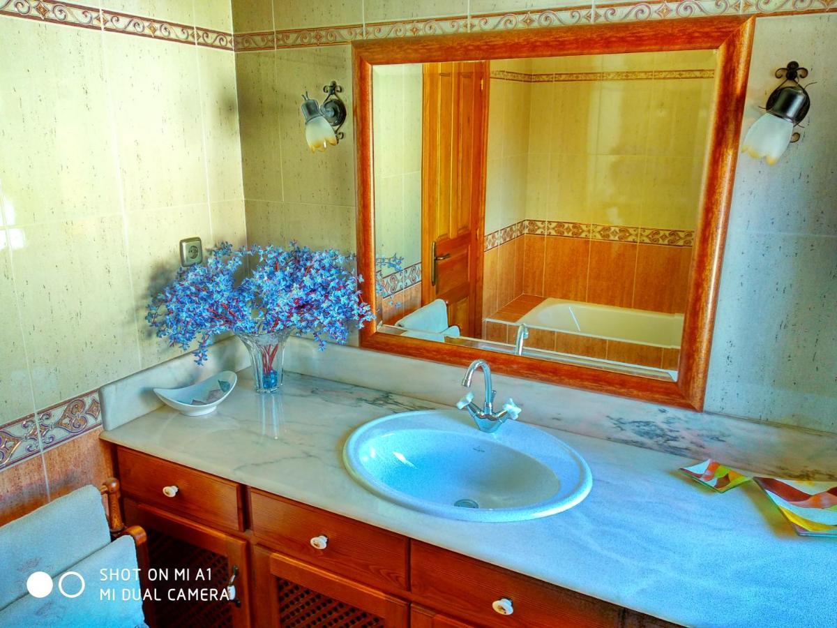 Casa Amplia Con Jardin Y Aparcamiento G-100147 Βίλα Ajo Εξωτερικό φωτογραφία